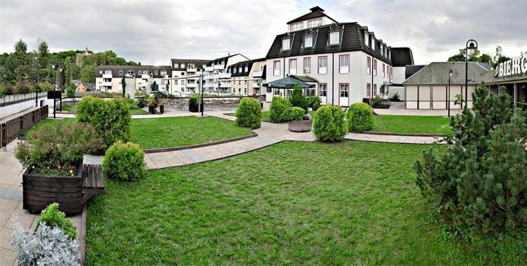 Hotel Goldener Helm Lichtenstein-Callnberg Exterior foto